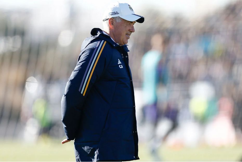 Carlo Ancelotti, en un entrenamiento con el Real Madrid.