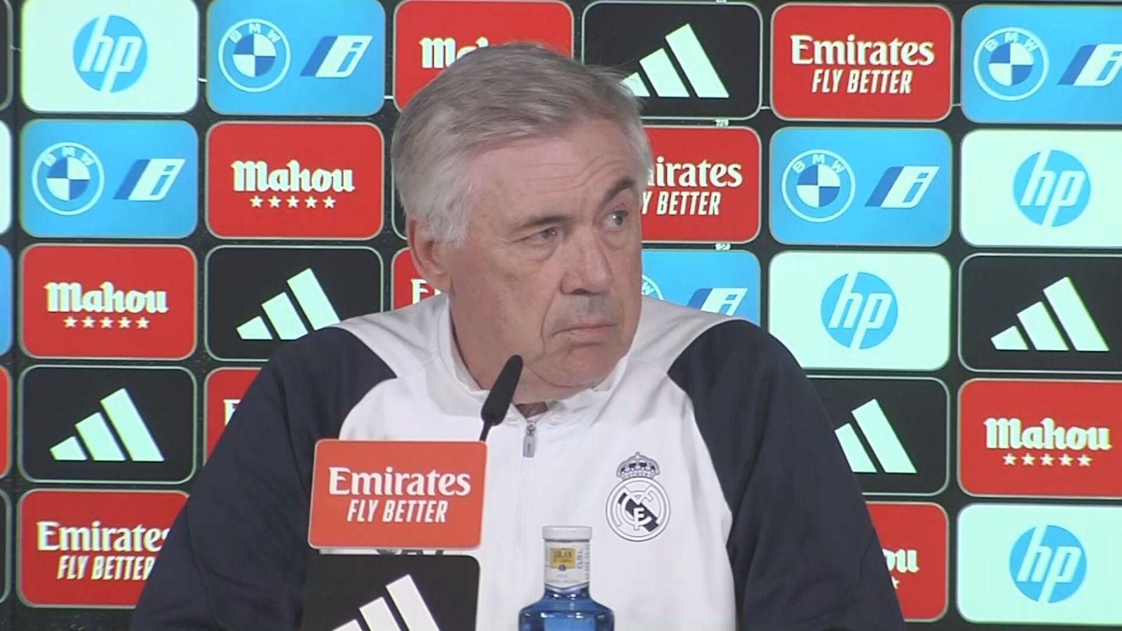  Carlo Ancelotti, en sala de prensa con el Real Madrid.