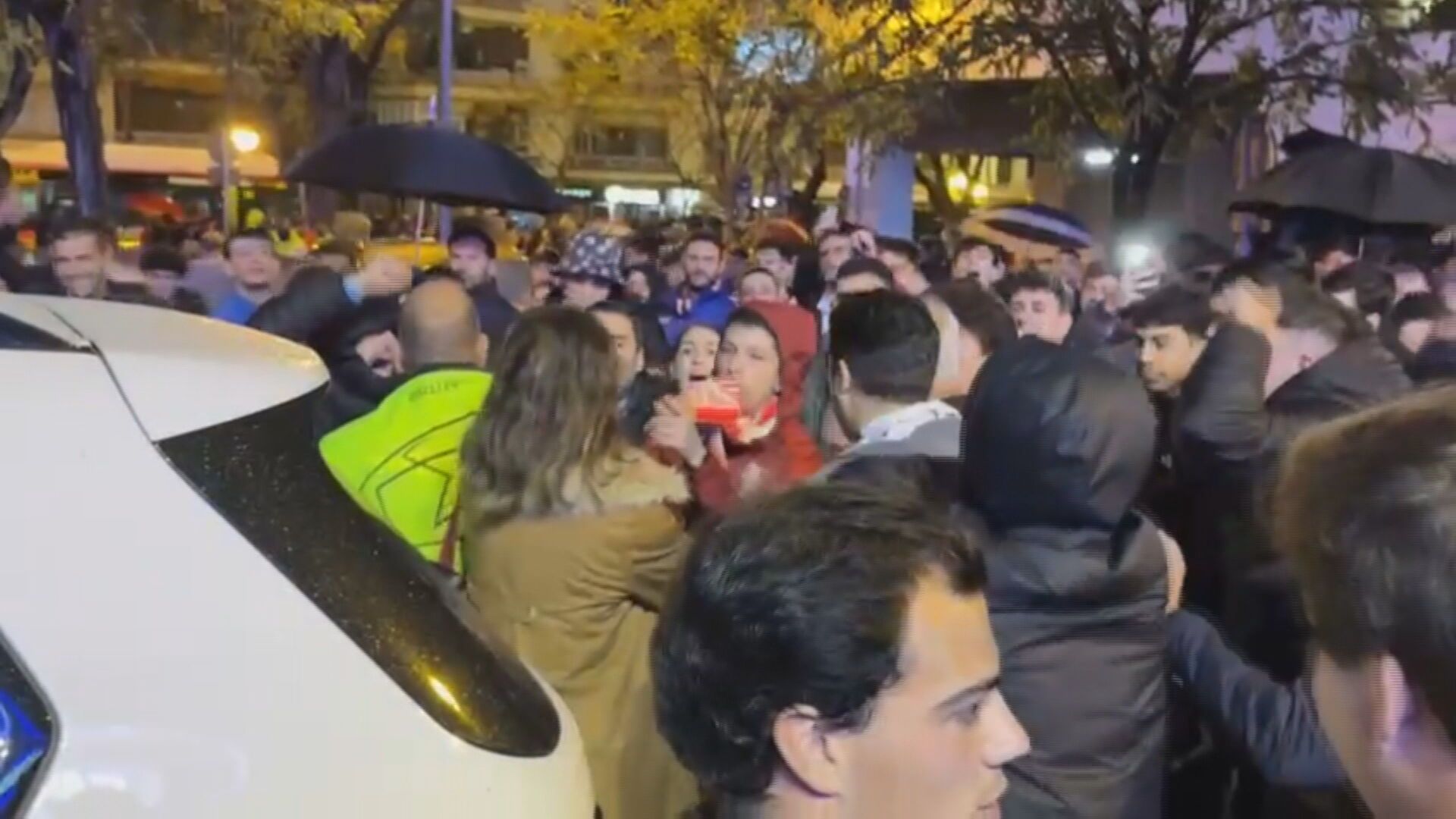  Carolina Alés enfrentándose a la afición