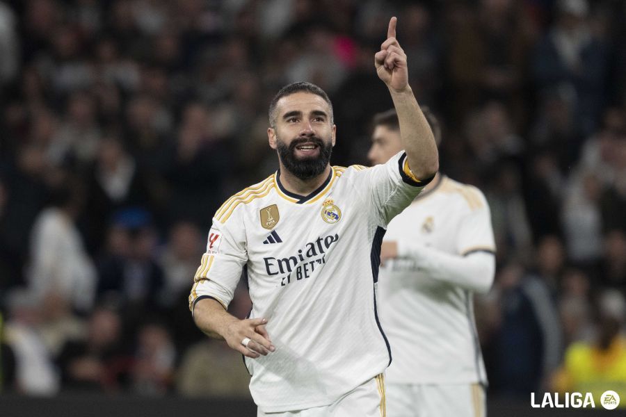 Carvajal logra el 1-0 ante el Valencia en LaLiga EA Sports.