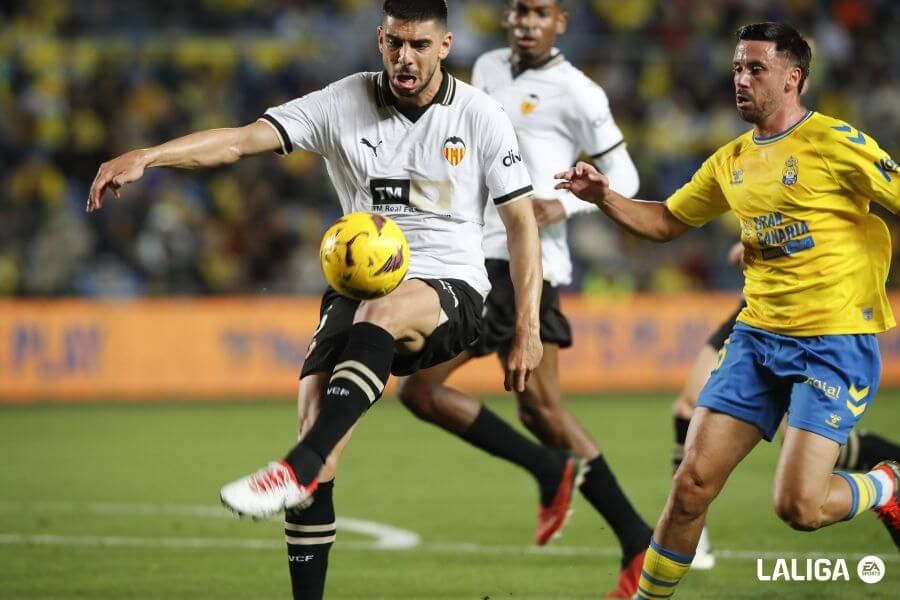  Cenk, ante la UD Las Palmas.
