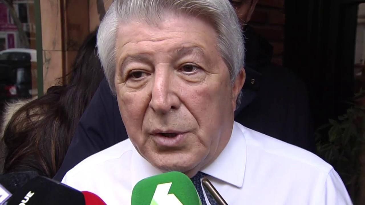  Enrique Cerezo, enfadado con el Athletic Club por no querer cambiar el partido de Copa del Metropolitano.