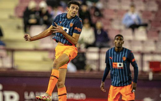 César Tárrega y Cristhian Mosquera, ante la UD Logroñés.