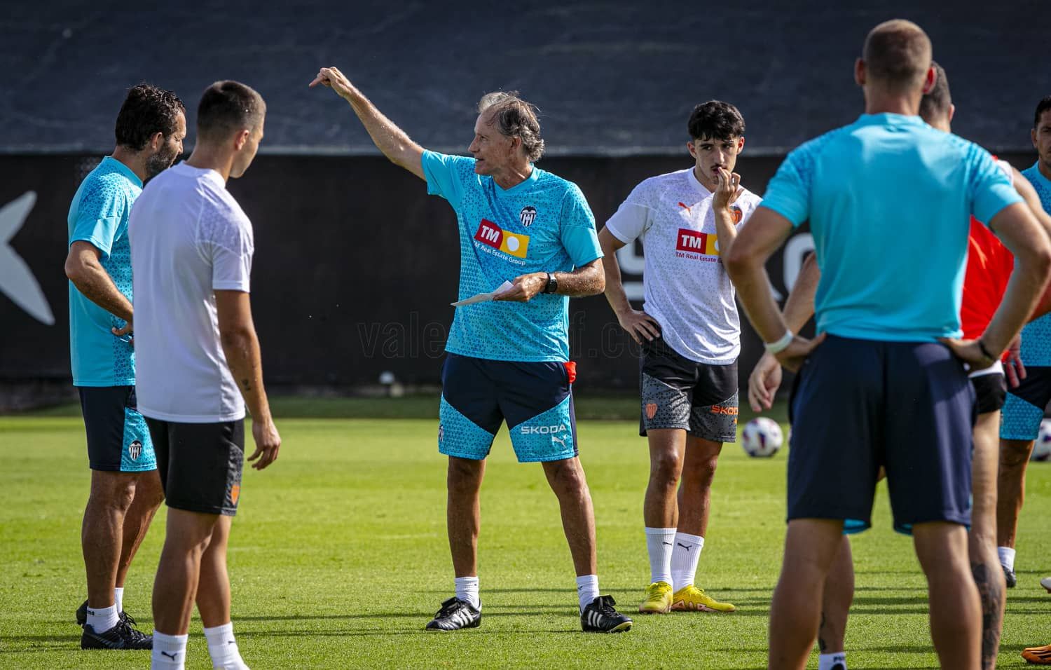 Chema Sanz, en un entrenamiento del Valencia CF.