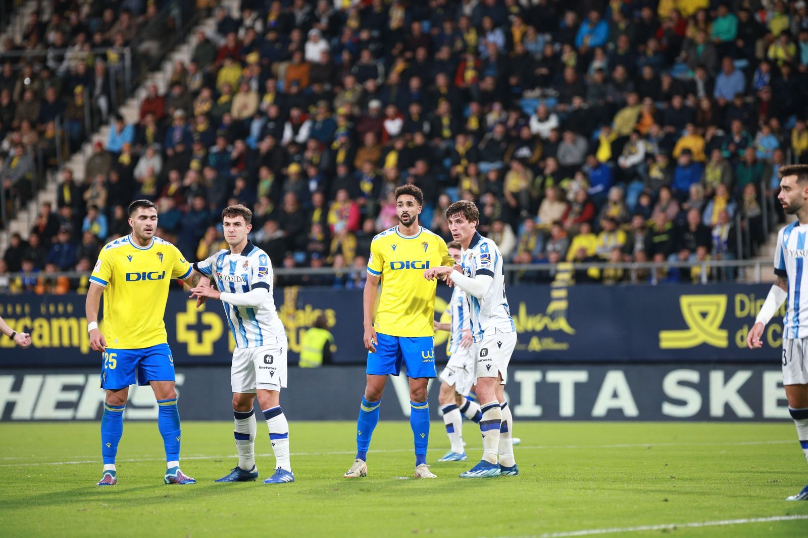  Chris Ramos, durante el Cádiz - Real Sociedad.