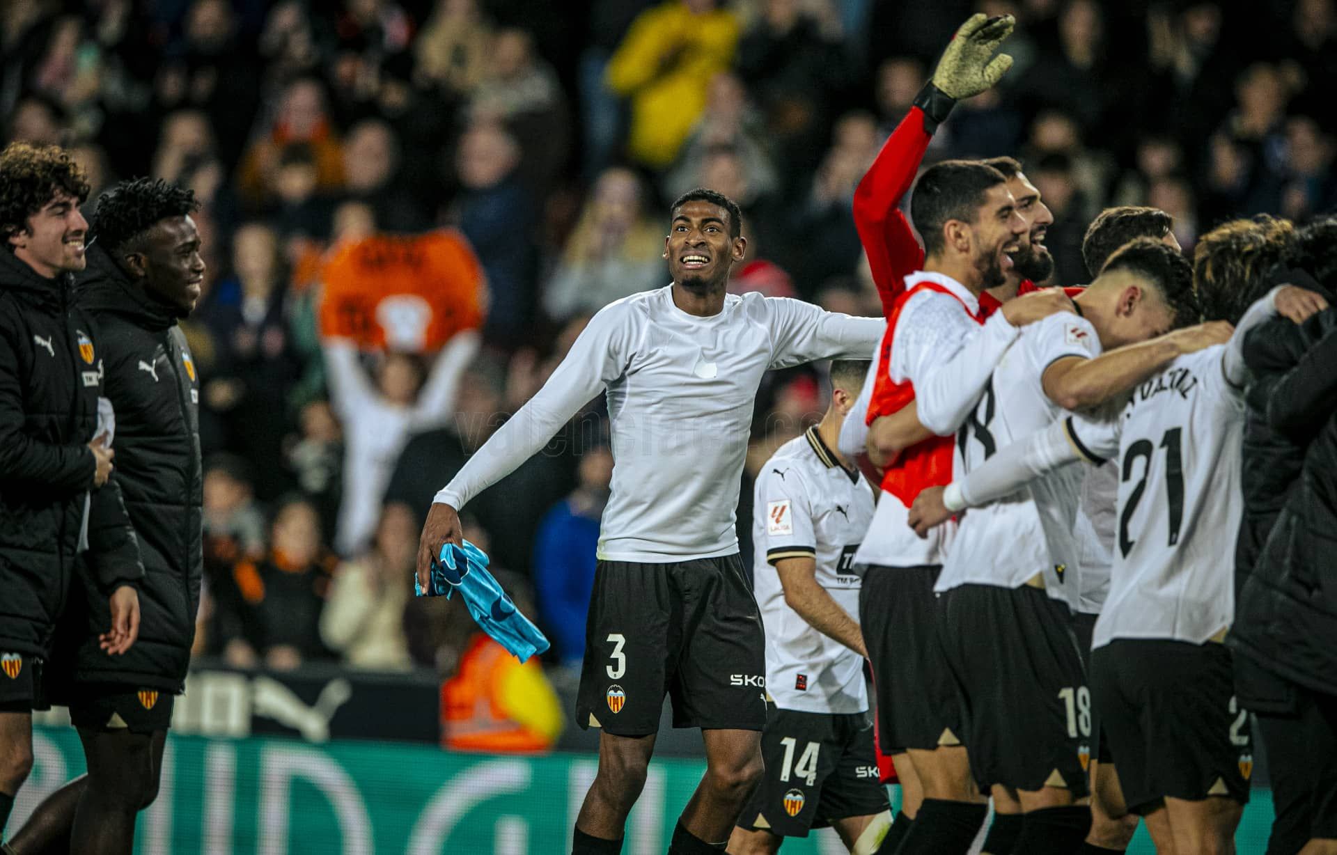  Cristhian Mosquera, ante el Athletic Club.