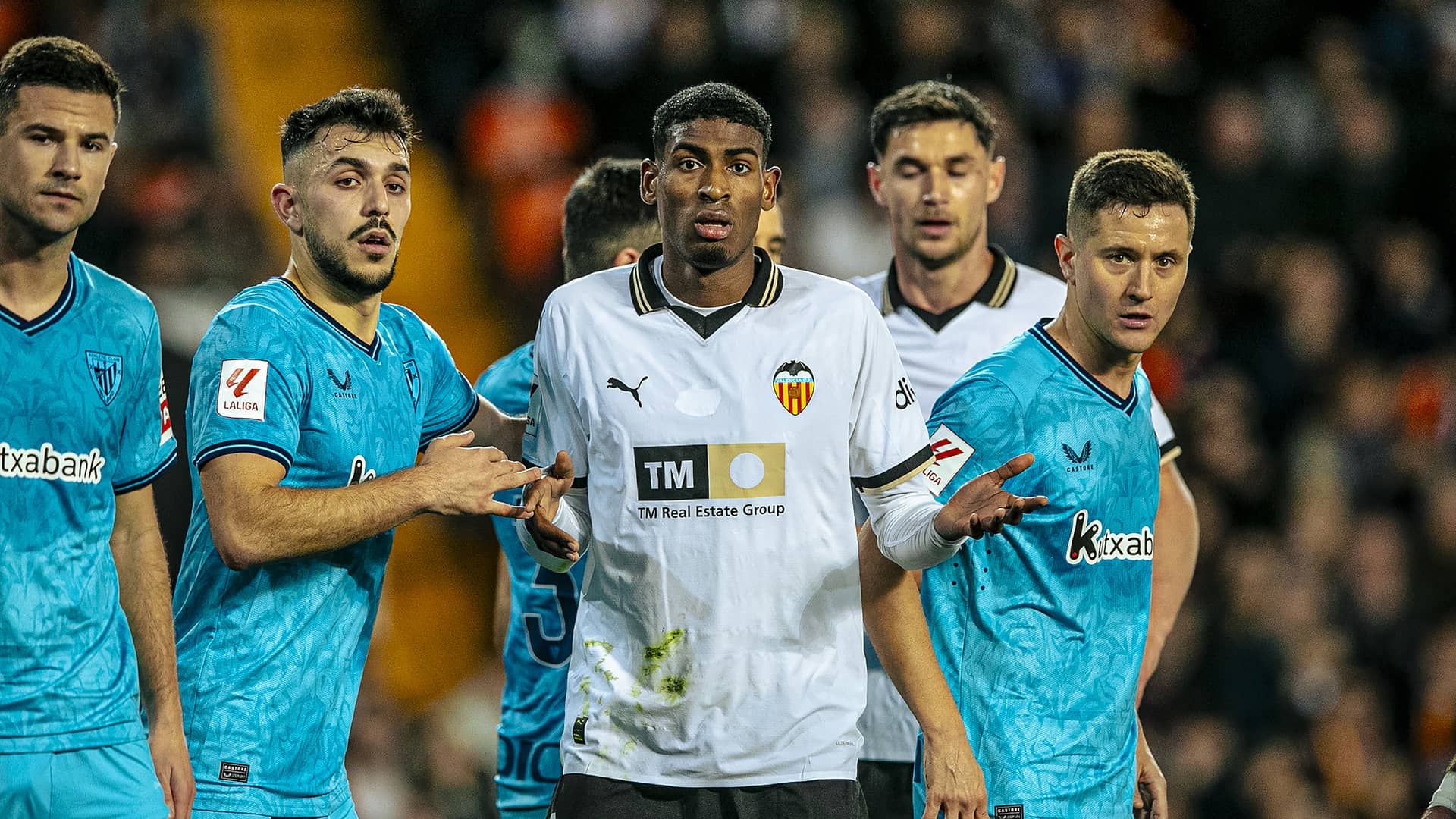  Cristhian Mosquera, ante el Athletic Club.