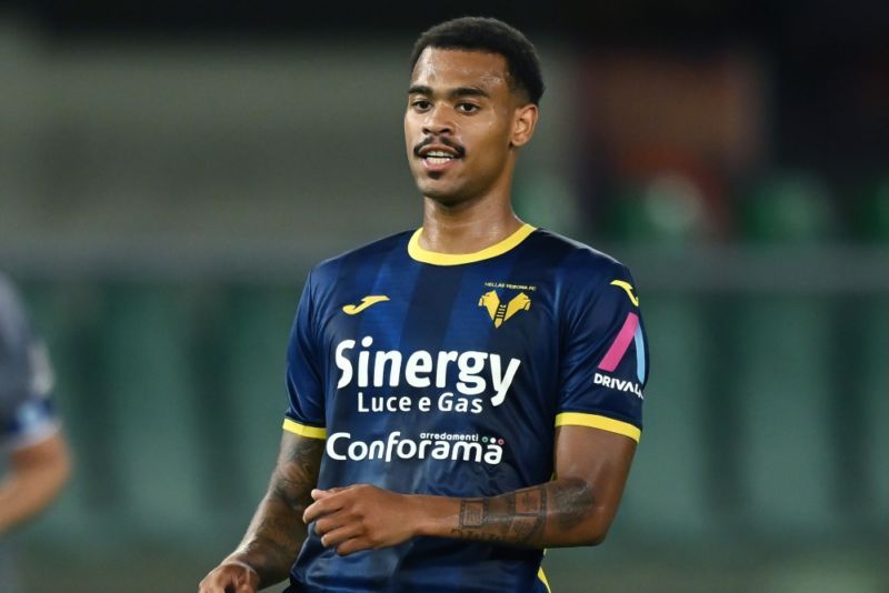  Cyril Ngonge, jugador del Hellas Verona por el que la Real habría mostrado interés.