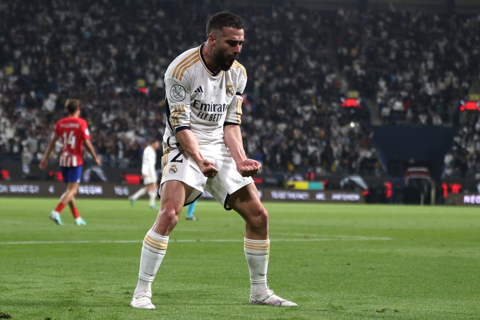  Dani Carvajal celebra un gol del Real Madrid al Atlético en la Supercopa.