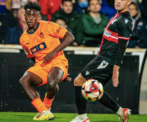  David Otorbi debuta con el Valencia CF en Cartagena.