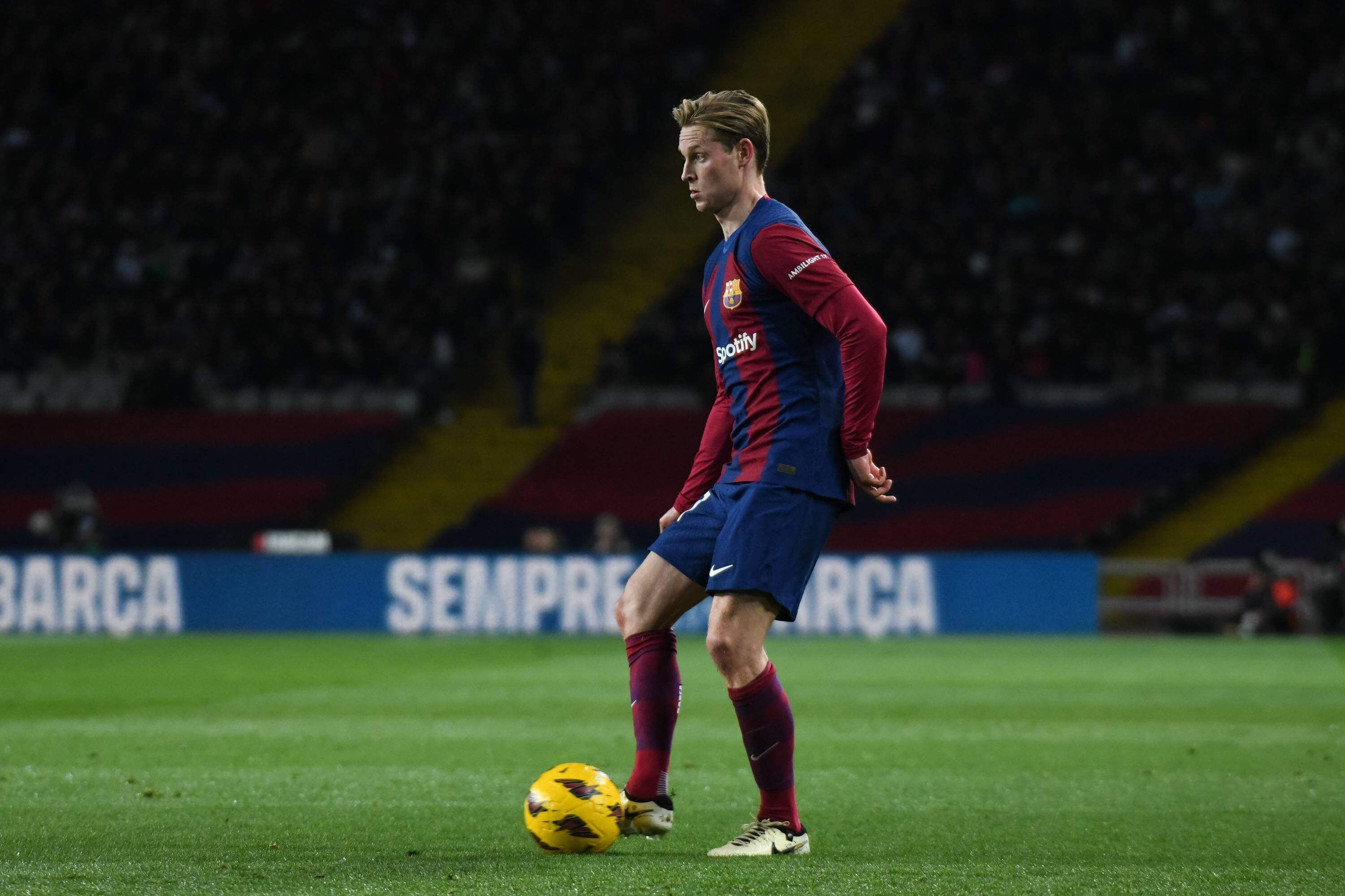  De Jong, en un partido del Barcelona (FOTO: Cordón Press).