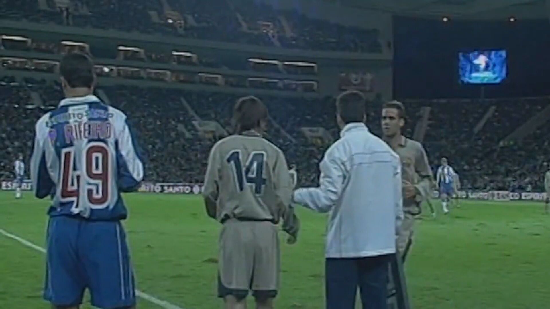  Debut de Leo Messi con el Barcelona. (Fuente: @FCBarcelona)