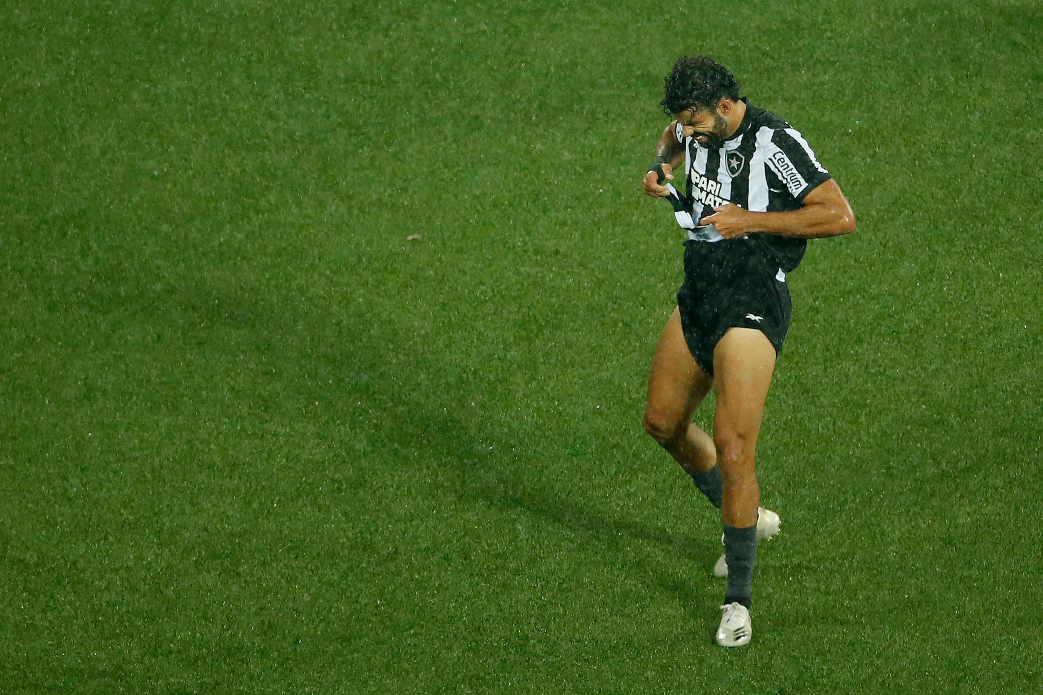 Diego Costa se lamenta en un partido del Botafogo.