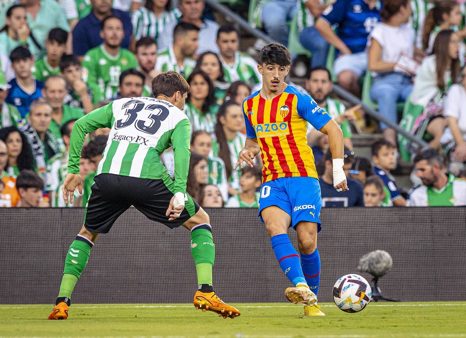  Diego López, ante el Real Betis.