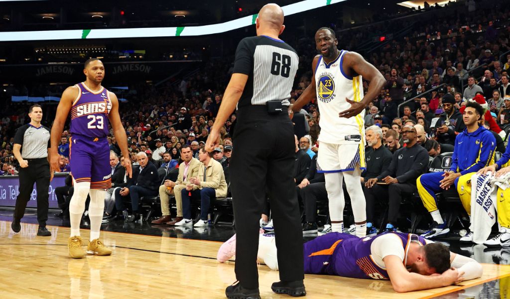  Draymond Green después de dar un manotazo a Jusuf Nurkic (Fuente: Cordon Press)