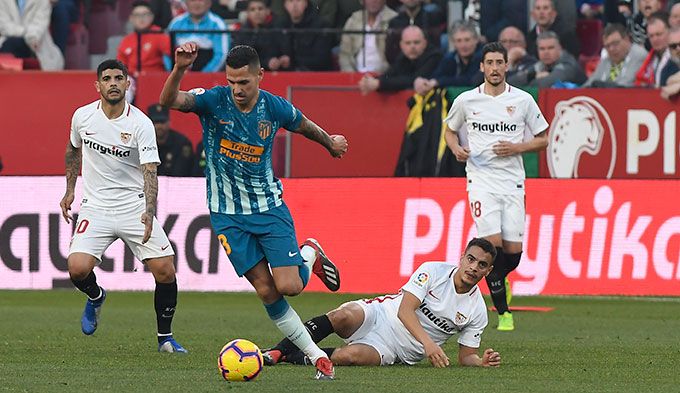  Vitolo, ante el Sevilla.