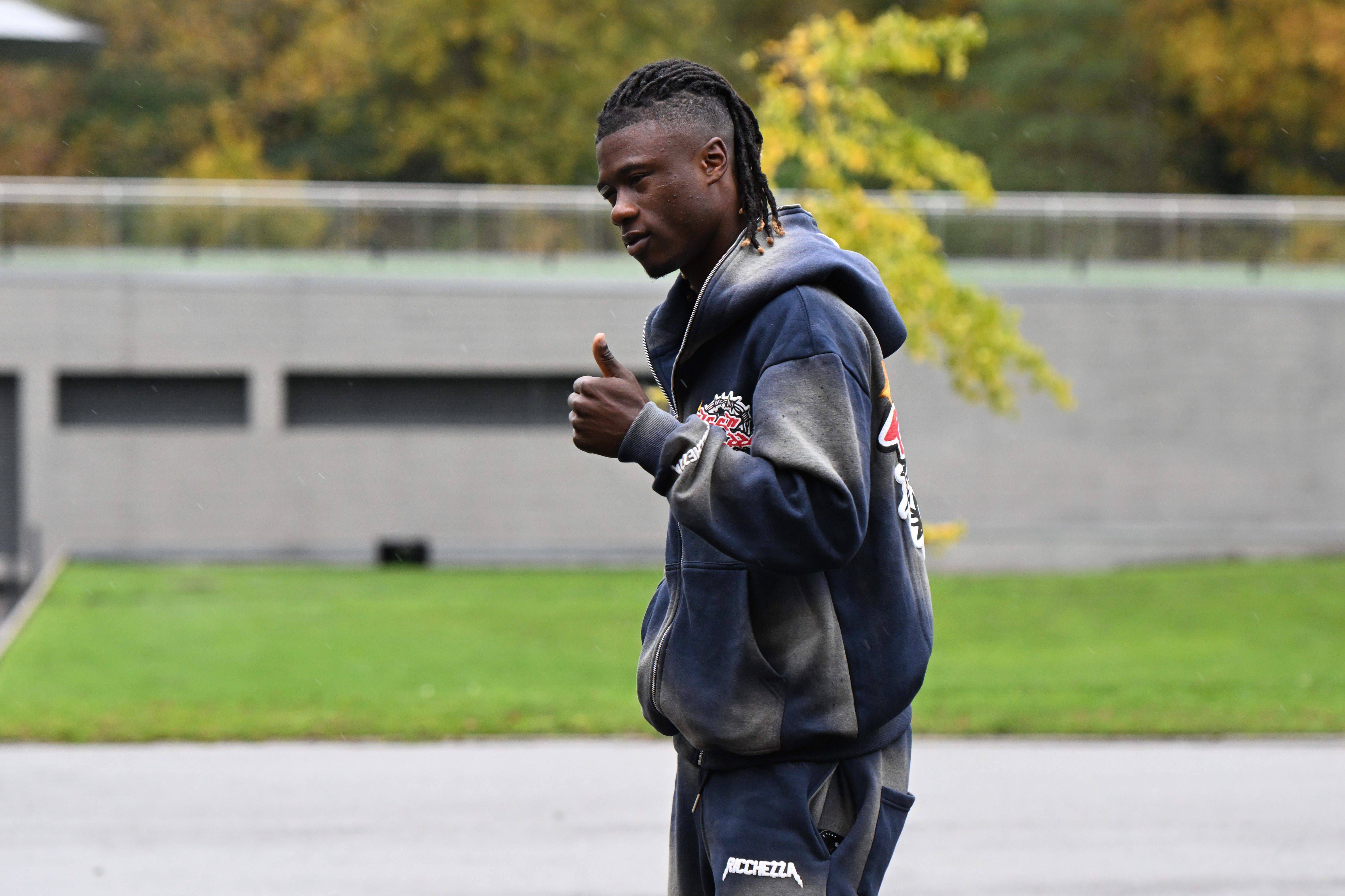 Eduardo Camavinga, en su llegada a la concentración de Francia.