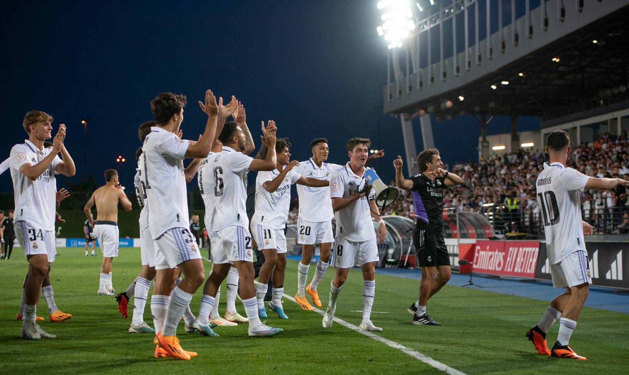 El Castilla celebra su pase a la final del playoff