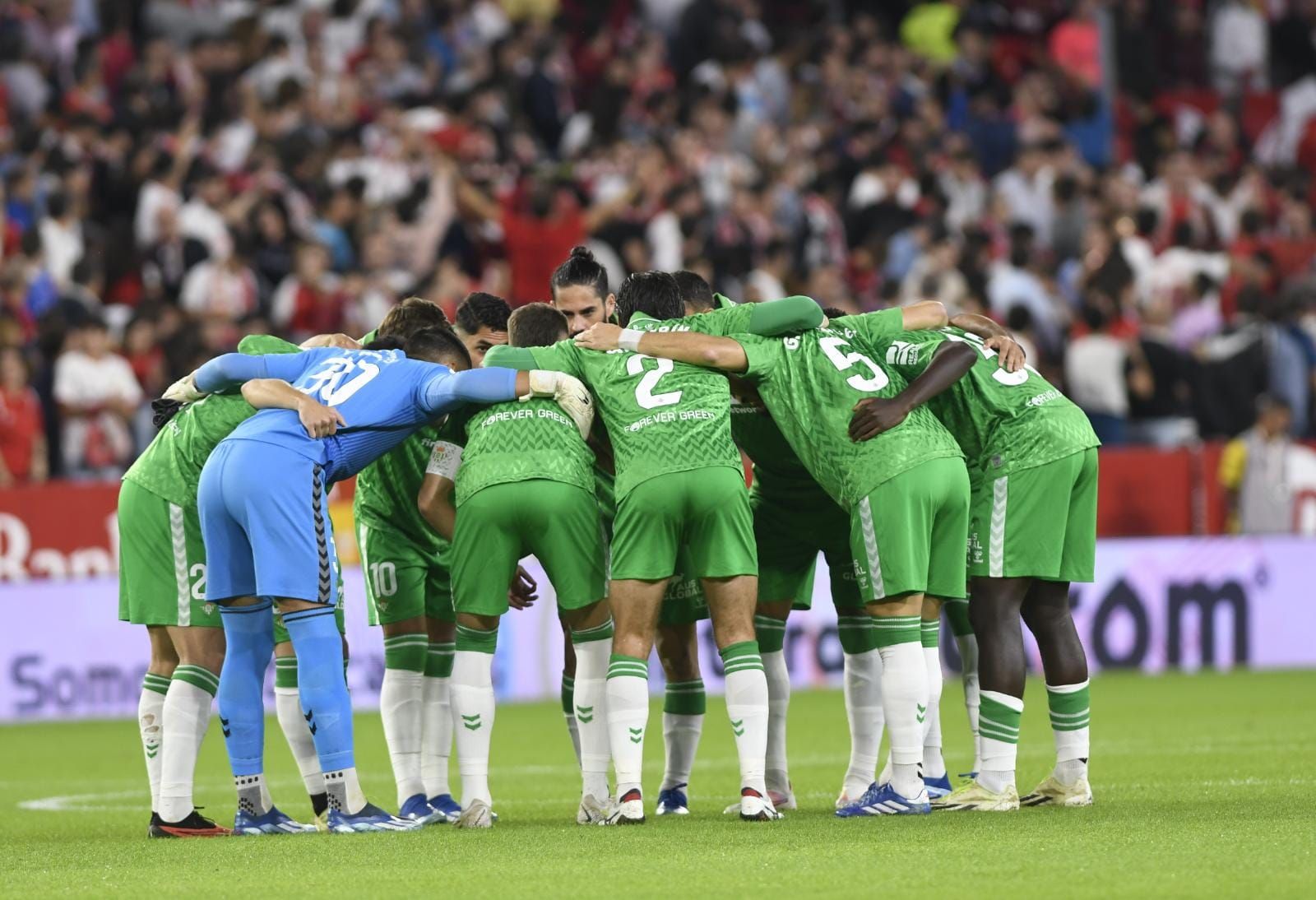  El once del Betis contra el Sevilla