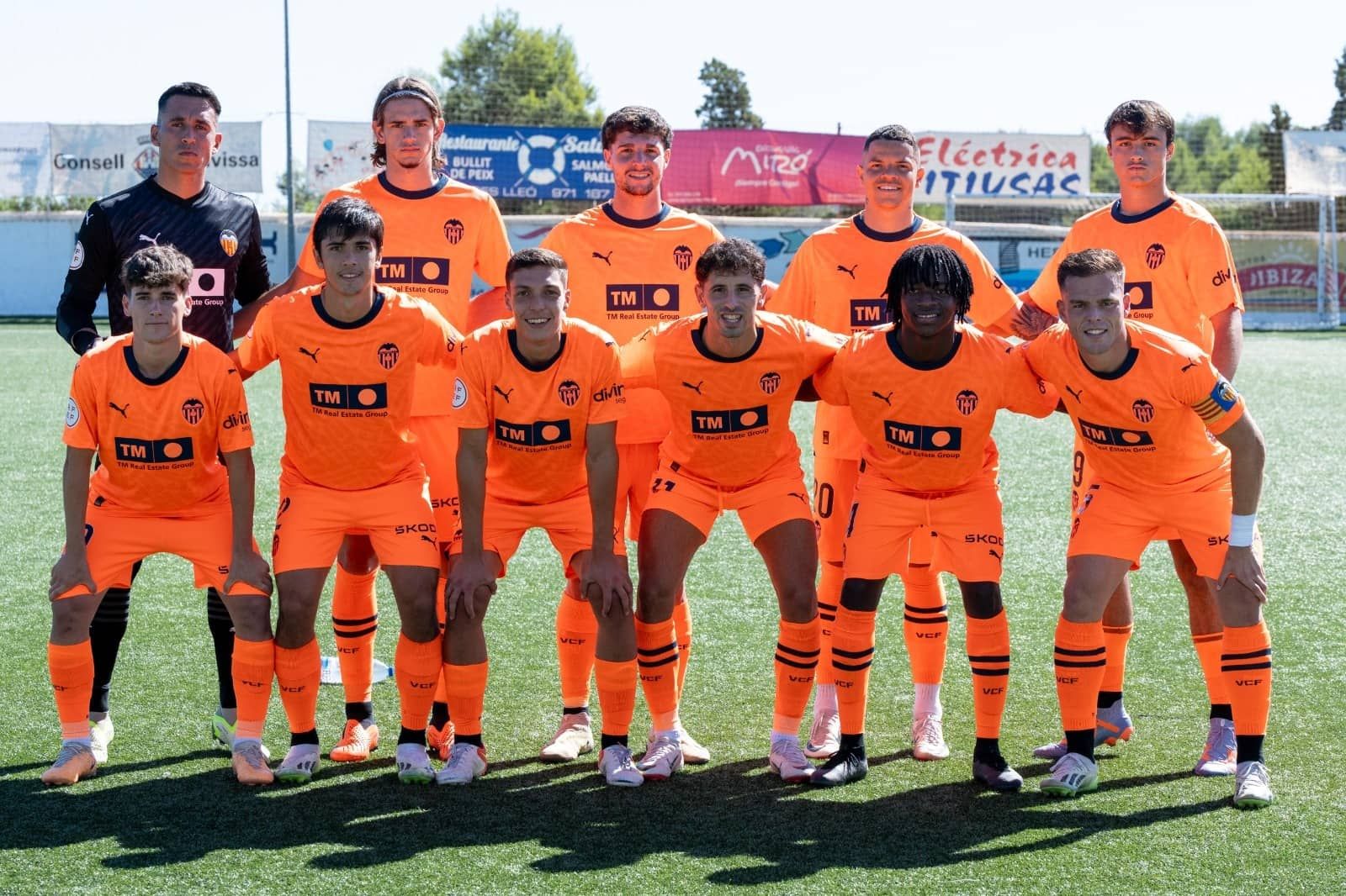 Once titular del filial.