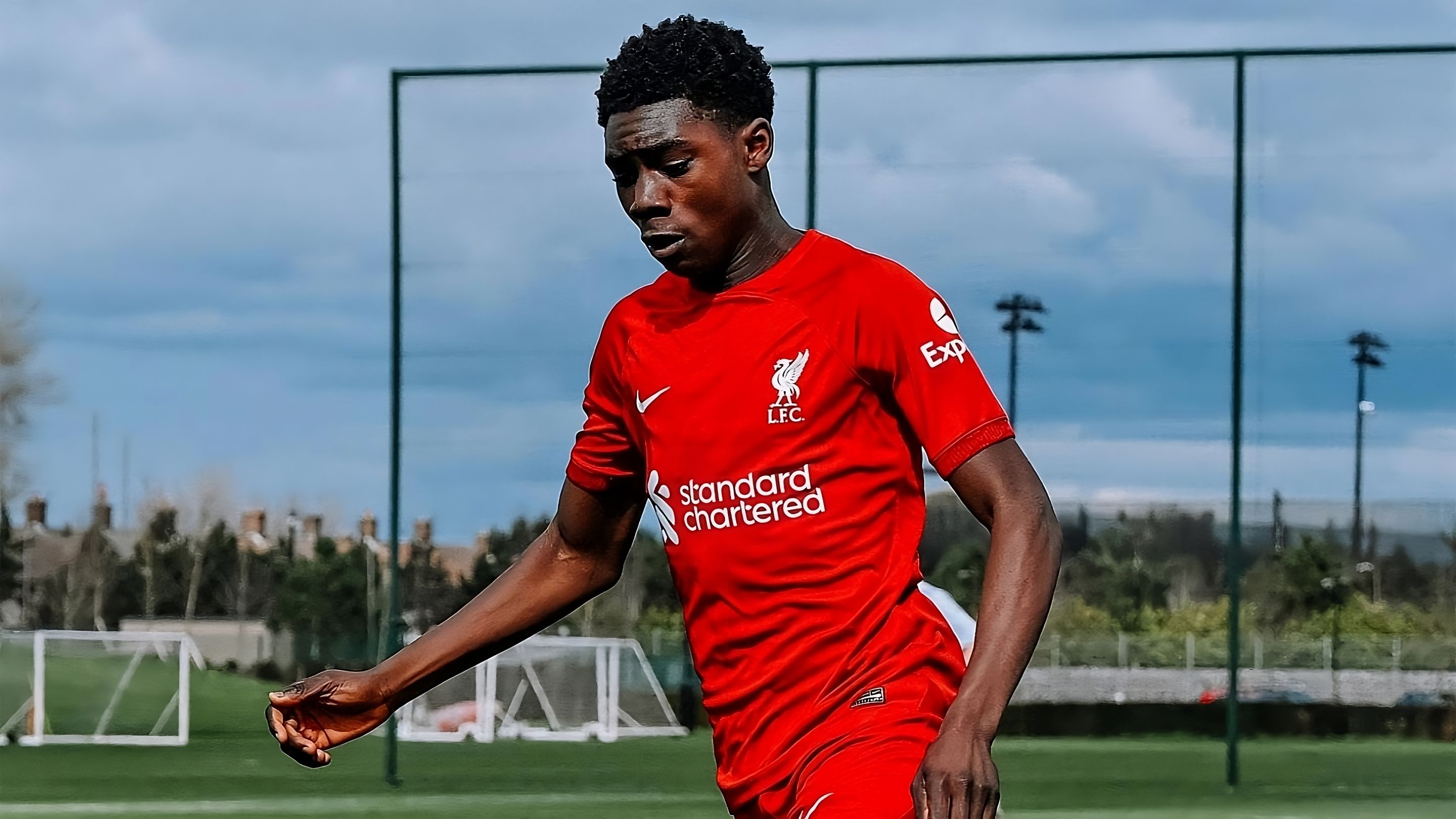 Elijah Gift, en las categorías inferiores (Foto: Liverpool).