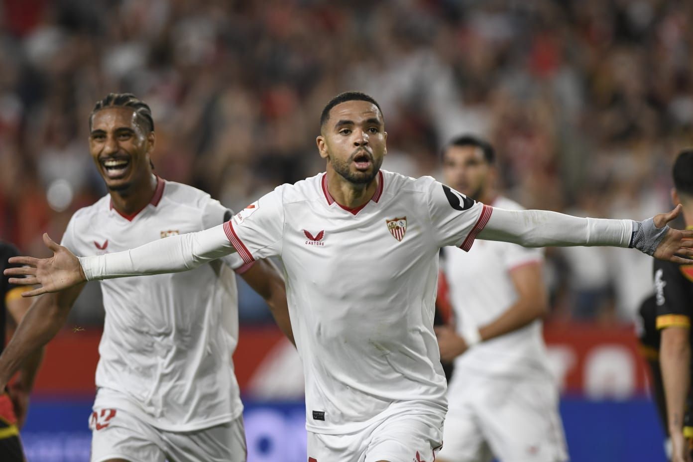  En-Nesyri celebra su gol al Rayo Vallecano
