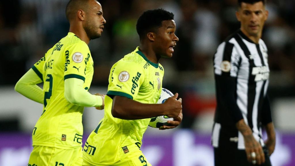  Endrick celebrando el gol ante el Botafogo.