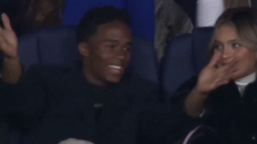 Endrick haciendo el gesto de Bellingham en las celebraciones (Real Madrid TV)