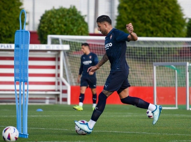  Entrenamiento de Zarfino con el Sporting.
