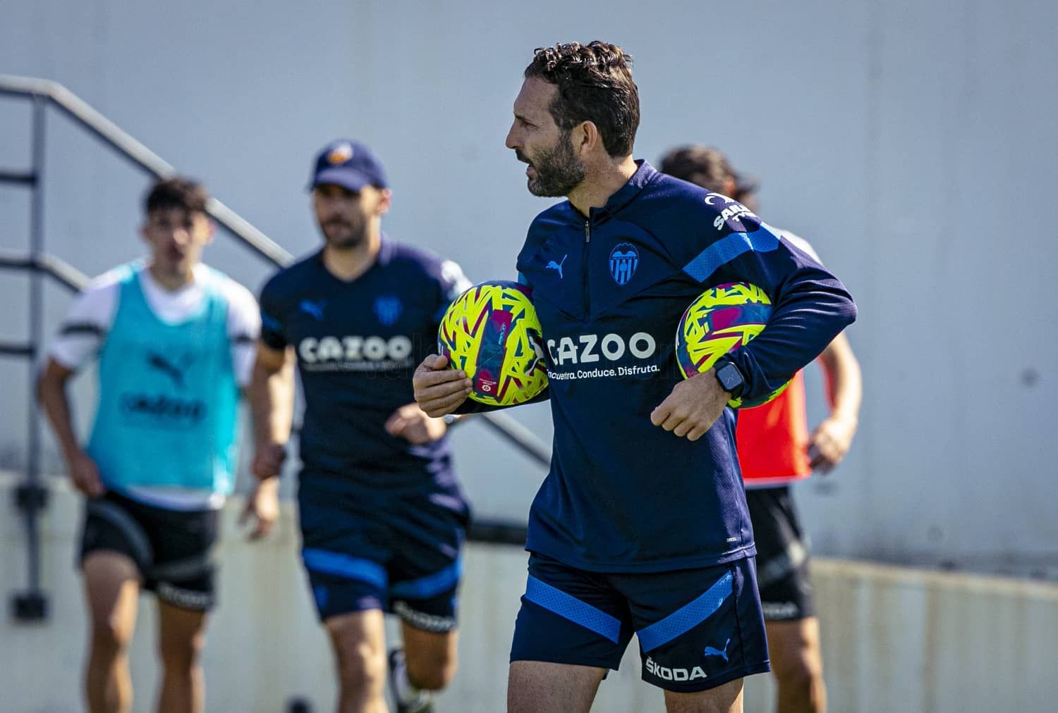  Entrenamiento del Valencia CF, la gran duda es Nico
