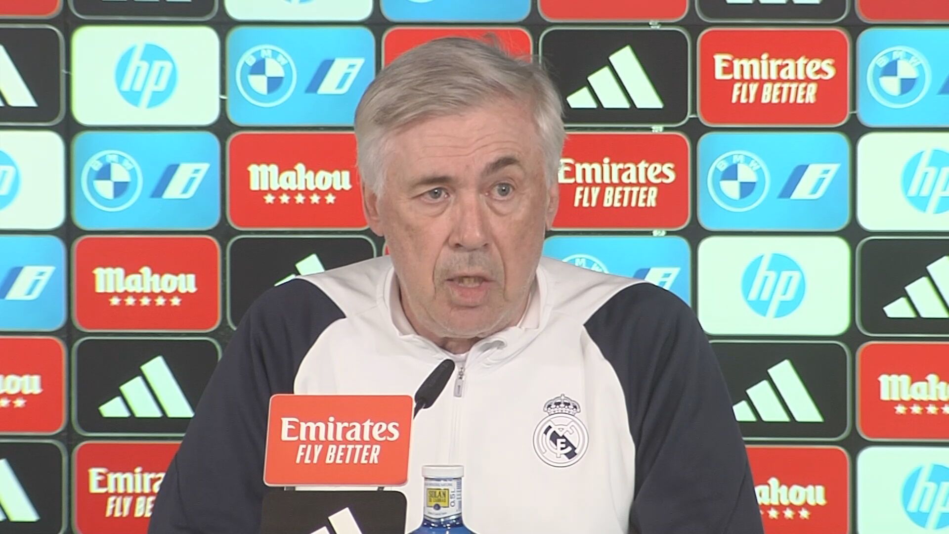  Ancelotti, en rueda de prensa.