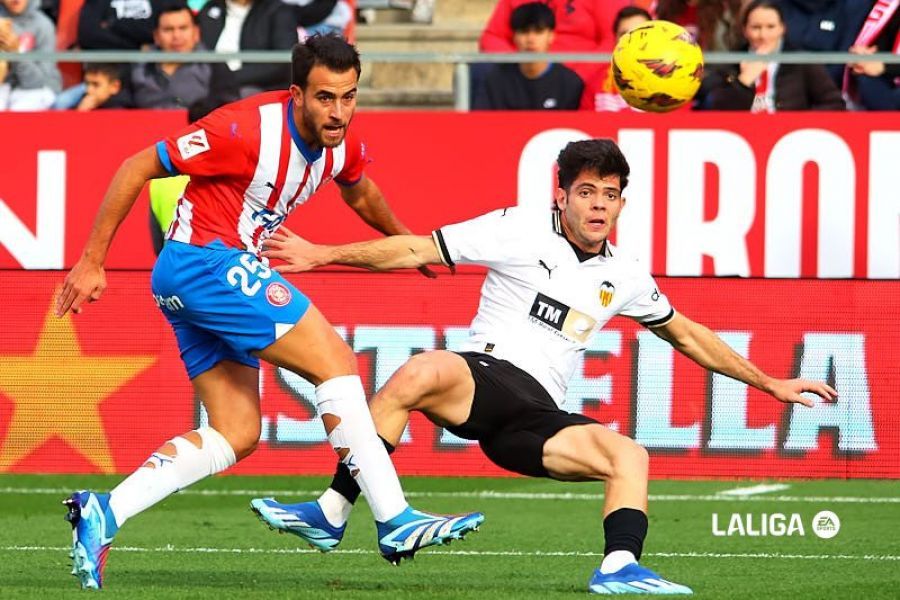 Eric García, durante el Girona-Valencia..