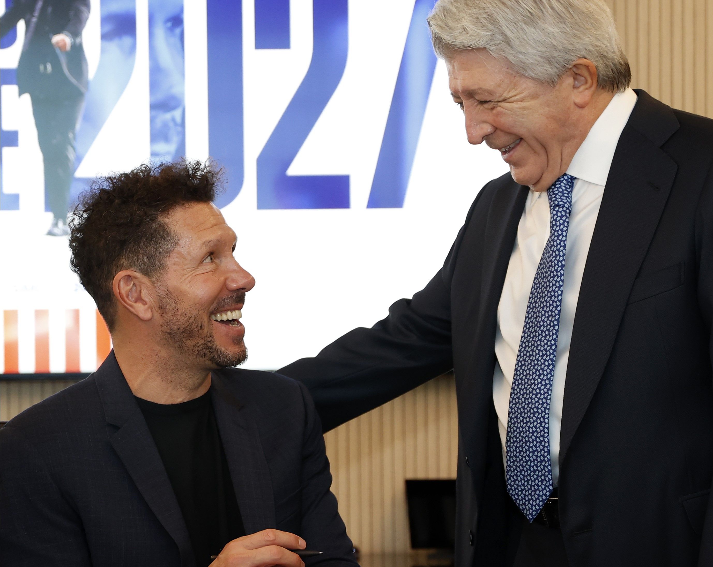  Enrique Cerezo consiguió cerrar en este 2023 la renovación de Simeone.