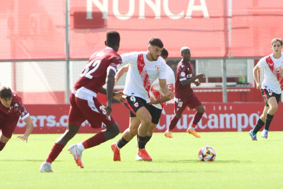 Isaac Romero, ante el Cádiz Mirandilla.