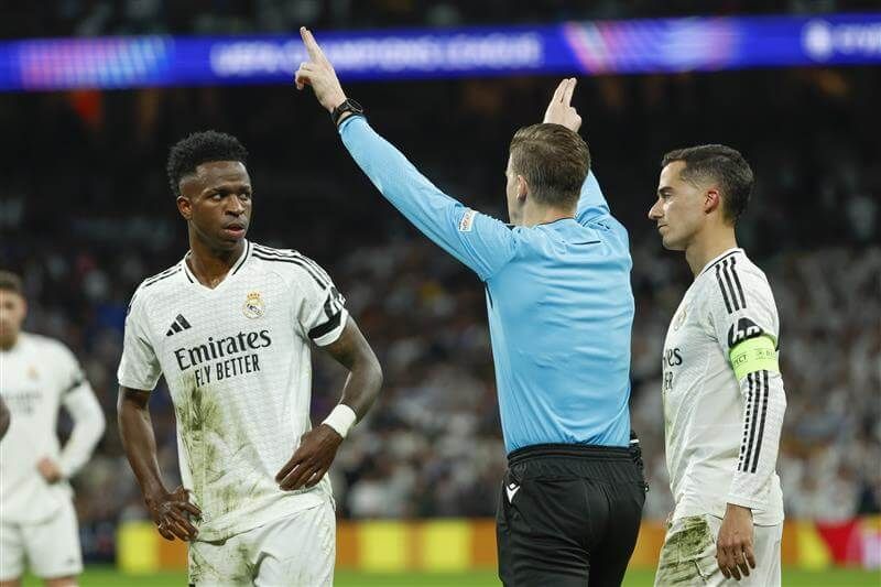  François Letexier em el partido del Madrid - Arsenal (EFE)