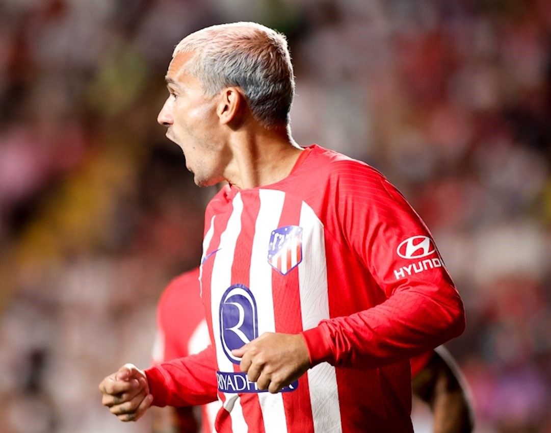  Antoine Griezmann celebra su gol en el Rayo-Atlético.