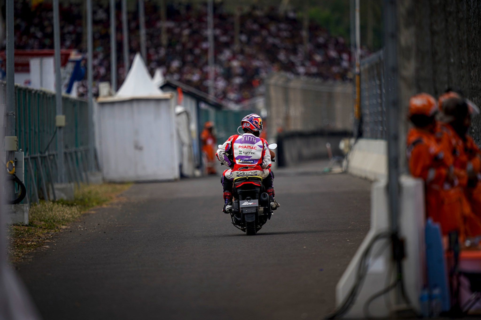 Jorge Martín, tras la caída en el GP de Indonesia.