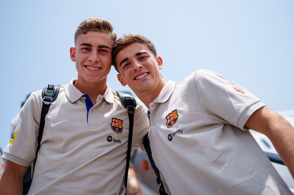  Fermin López y Gavi, en un viaje del Barça.