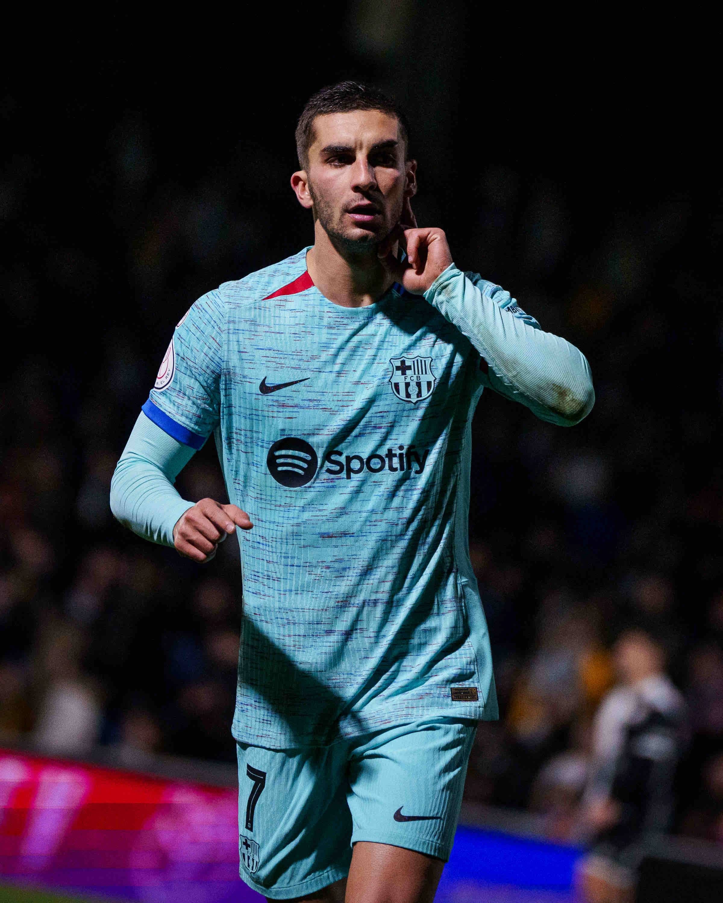  Ferran Torres en la celebración de su tanto en Salamanca (Cordon Press)