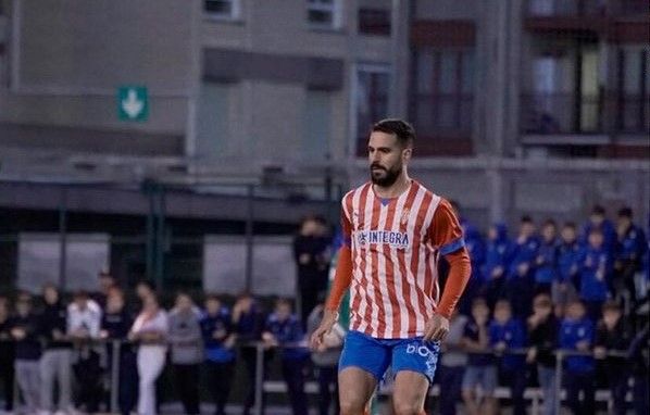 Pablo Insua, ante el Beasain en Copa del Rey.