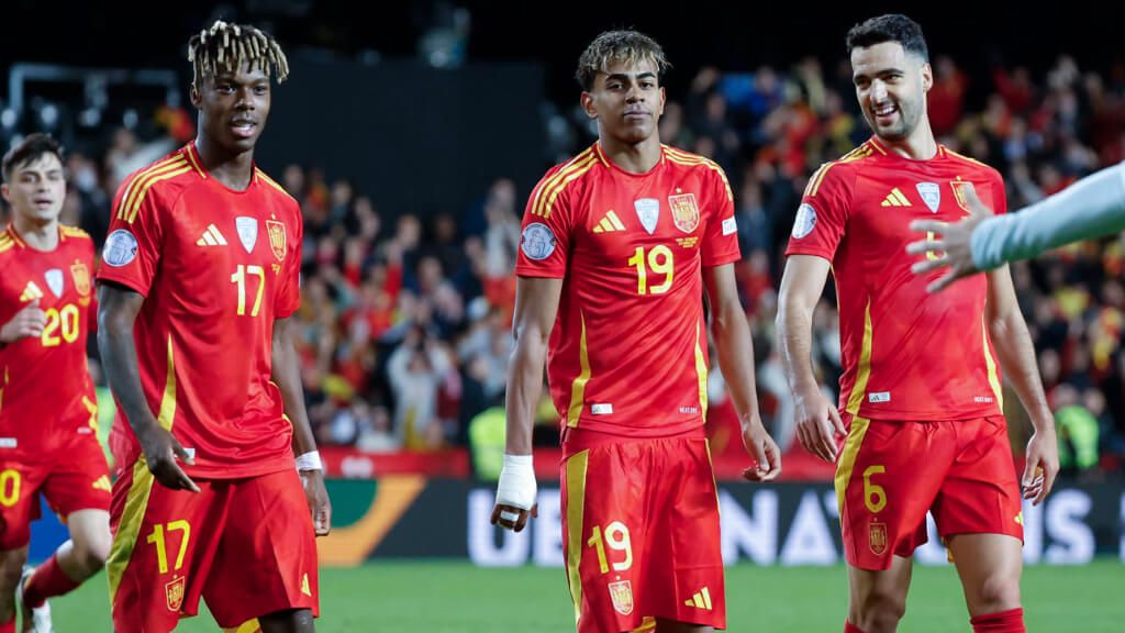 La celebración de Lamine Yamal a lo Sadiq en Mestalla