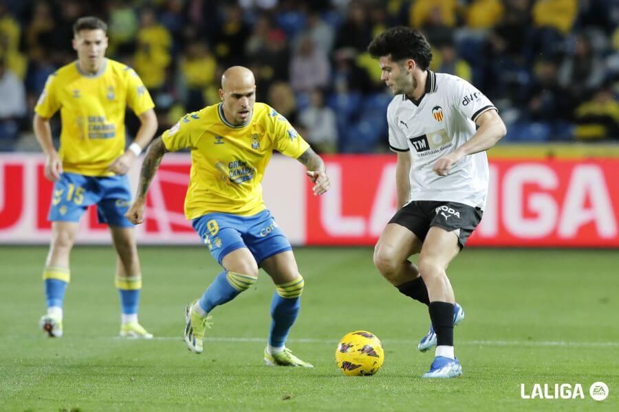 Fran Pérez, durante el UD Las Palmas - Valencia CF (Foto: LALIGA).