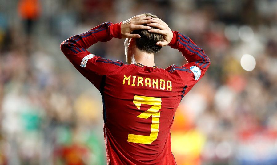 Miranda se lamenta en el España-Croacia de la Euro sub 21.
