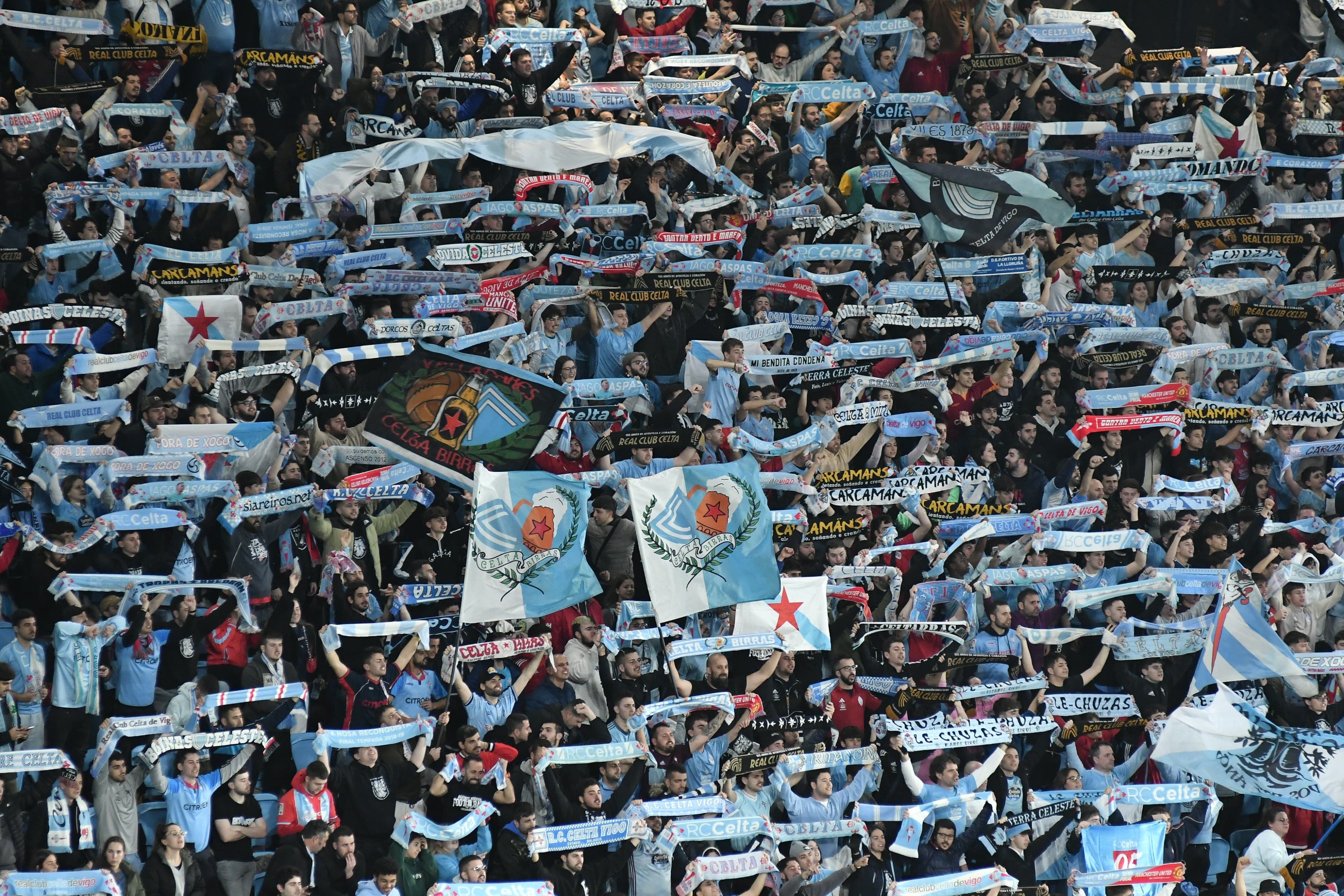  Aficionados en Balaídos.