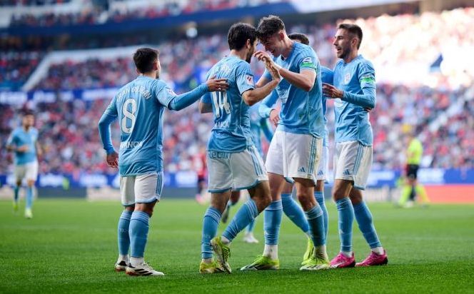  Celebración de un gol de Luca.