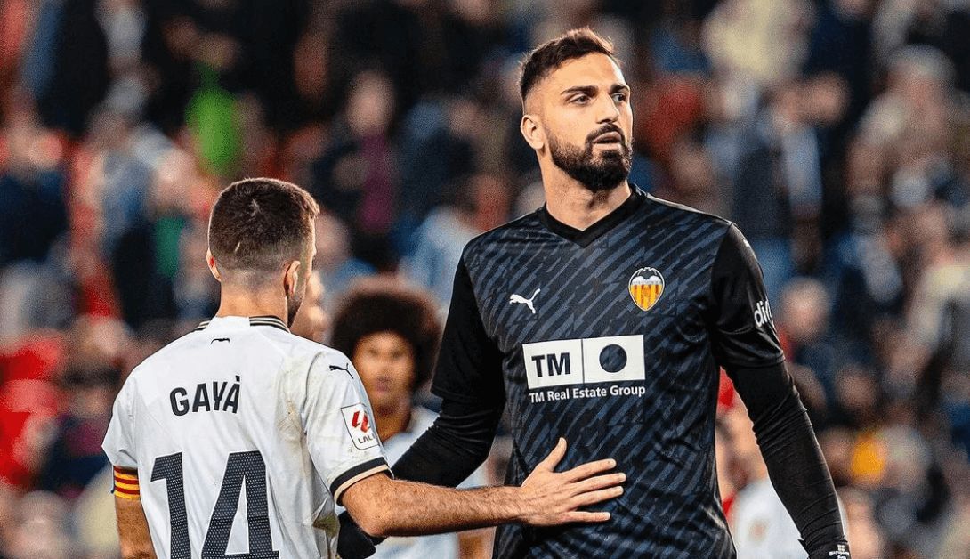 Mamardashvili está cuajando una gran temporada en la portería valencianista.