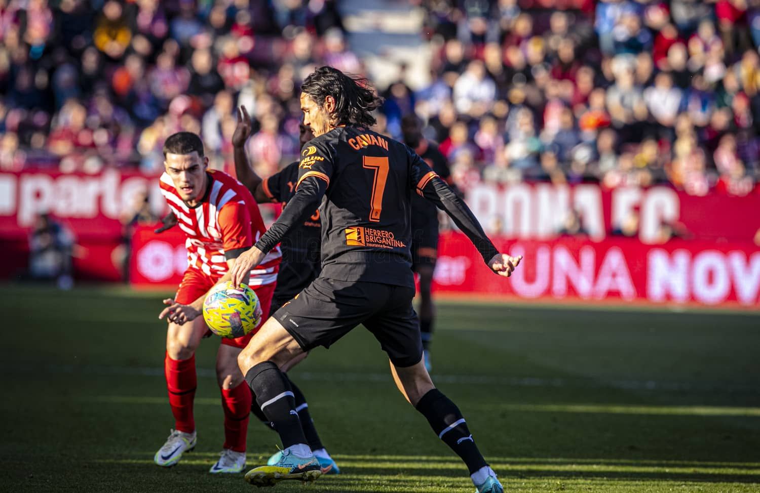  Cavani, uno de los apercibidos del Valencia CF y en alerta amarilla.