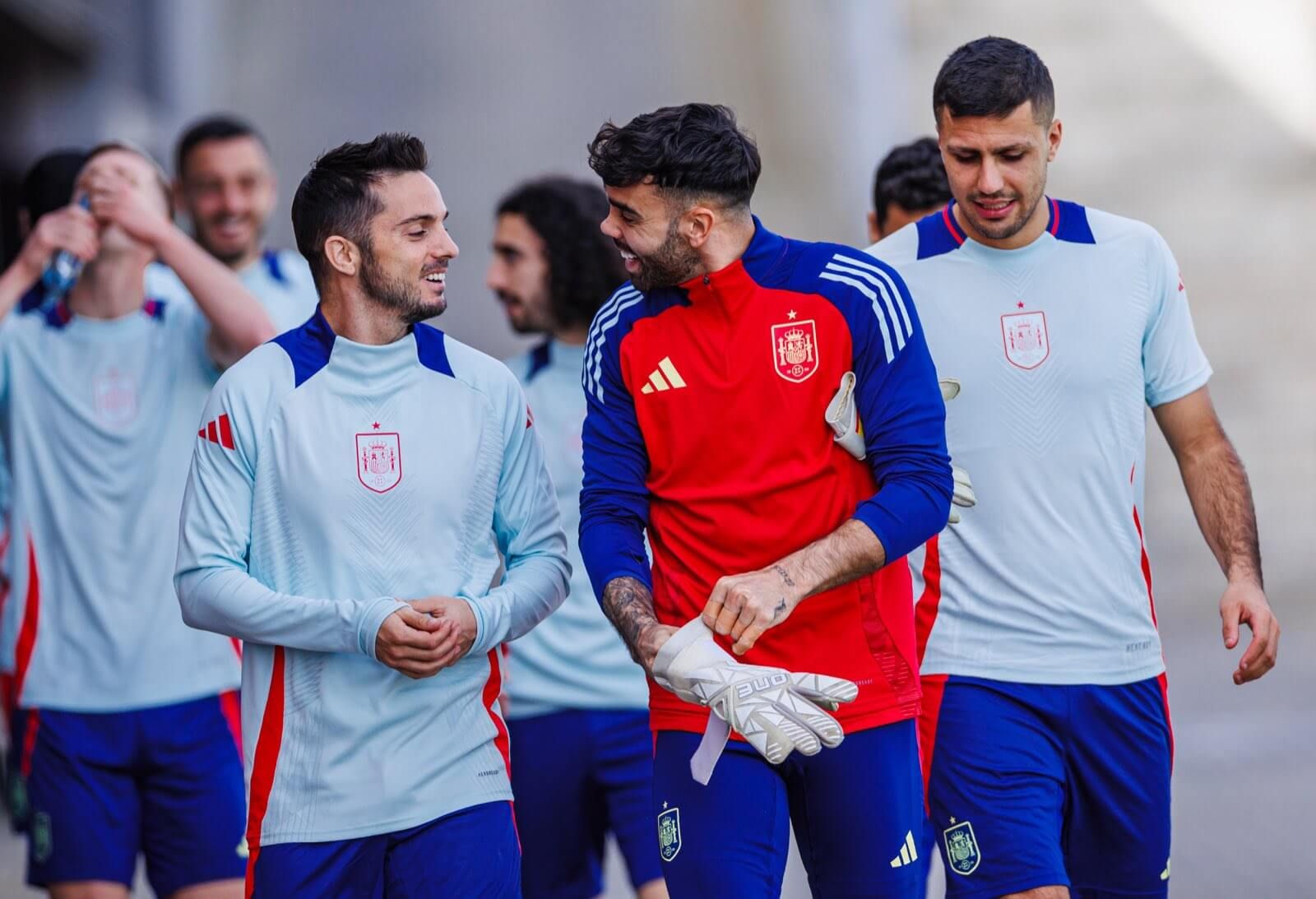  David Raya en el entrenamiento de la selección española (@sefutbol)