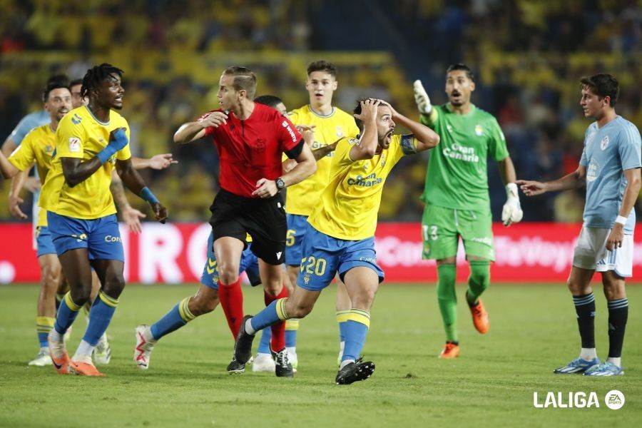 Gol anulado a Kirian en el UD Las Palmas-Celta.