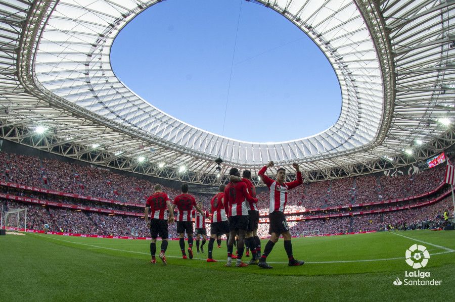El 3-1 al Celta fue festejado como una tarde de asueto y fiesta en San Mamés.